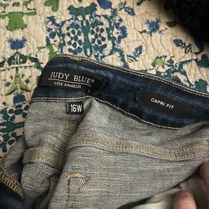 Judy Blue Capri fit size 16W